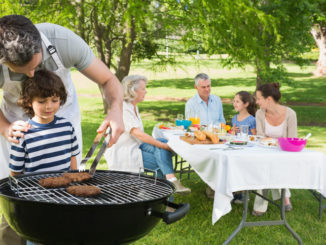 5 Tips To Keep Your Picnic Food Safe