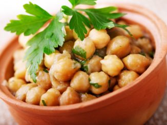 From Skeptics to Fans: Introducing WIC Clients to Chickpeas