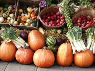 7 Reasons to Check Out Your Local Farmers Market | Food & Nutrition | Stone Soup