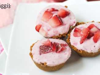 Mini Strawberry Cheesecake Bites - Food & Nutrition Magazine